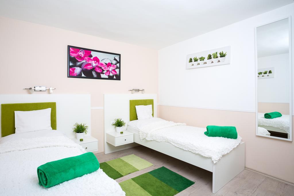 Szivarvany Panzio セゲド 部屋 写真