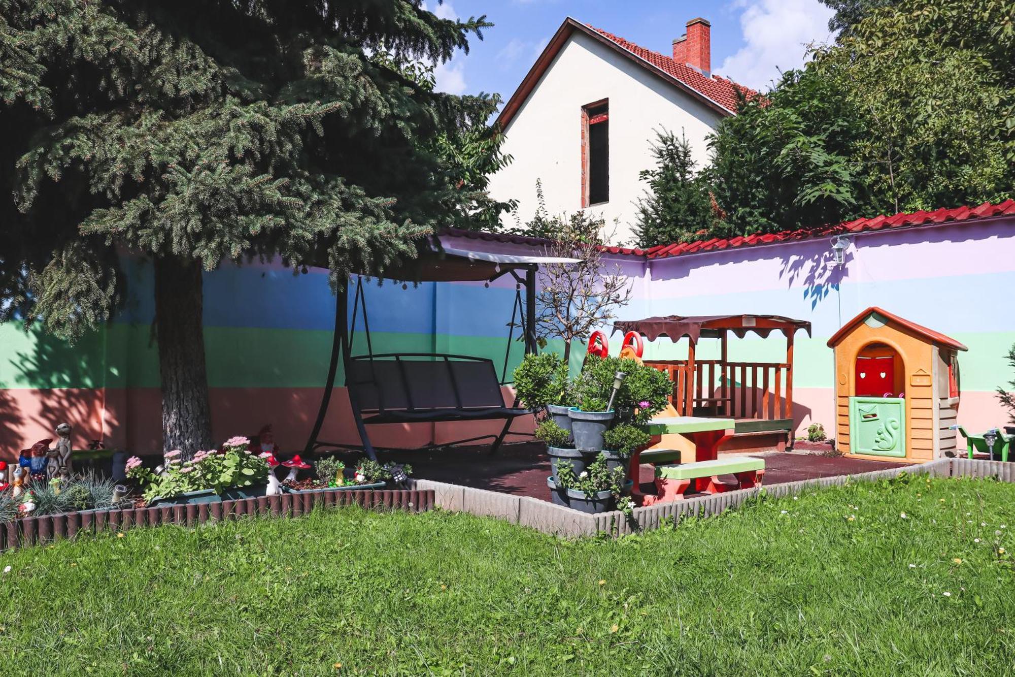 Szivarvany Panzio セゲド エクステリア 写真